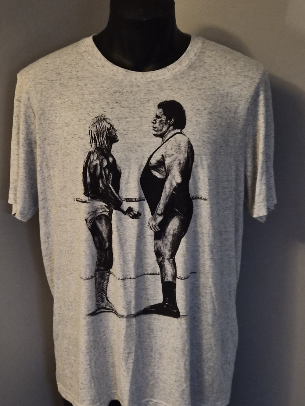 Men's Classic Hulk Hogan & Andre The Giant Wrestling Tee. Size L